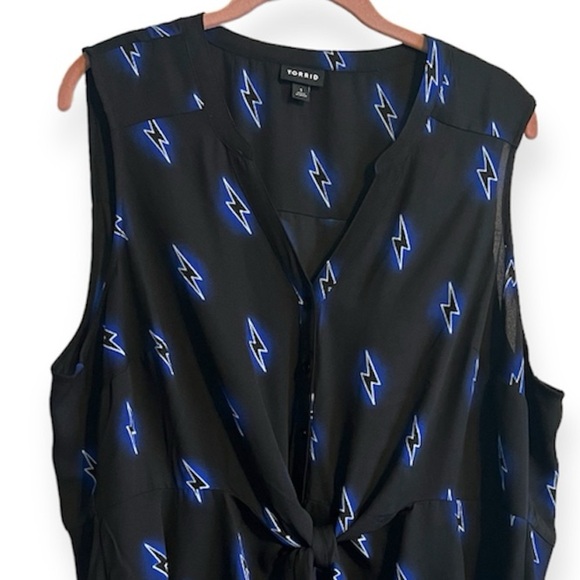 Torrid Lightening Bolt Sheer Tie Front Top Sleeveless Blouse 1X Plus Size V-neck - Picture 7 of 8